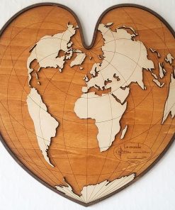 Alternative view of Carte du monde dans un coeur